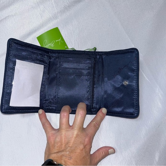 NWT Vera Bradley Trifold Wallet Paisley Quilted - Picture 4 of 5